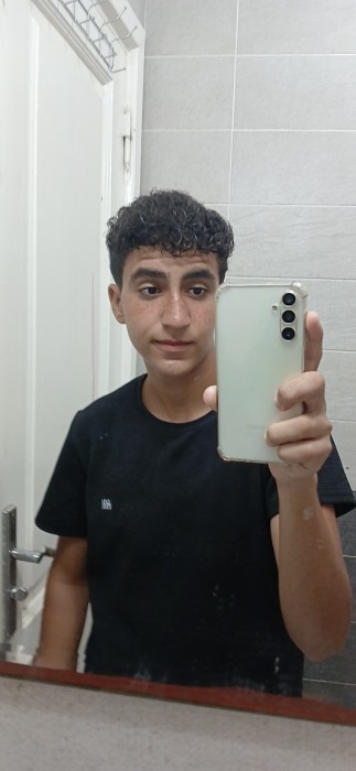 الصورة الشخصية لحسين محمد